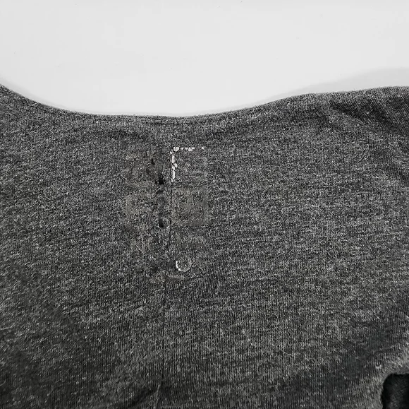 Nollie Grey Flowy Crop Spaghetti Strap Tank Top - Picture 3 of 4